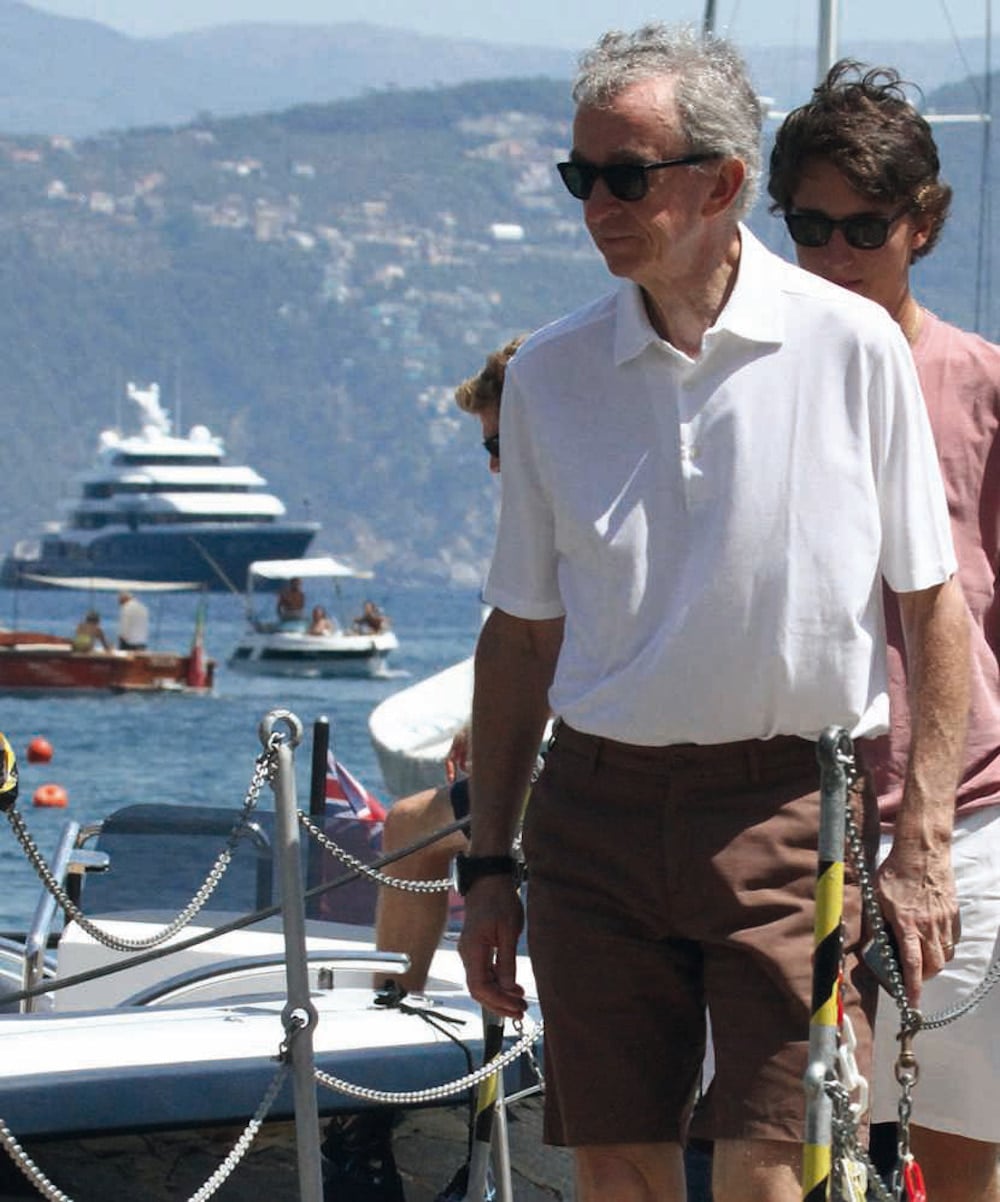 Bernard Arnault dépense des centaines de millions d'euros pour